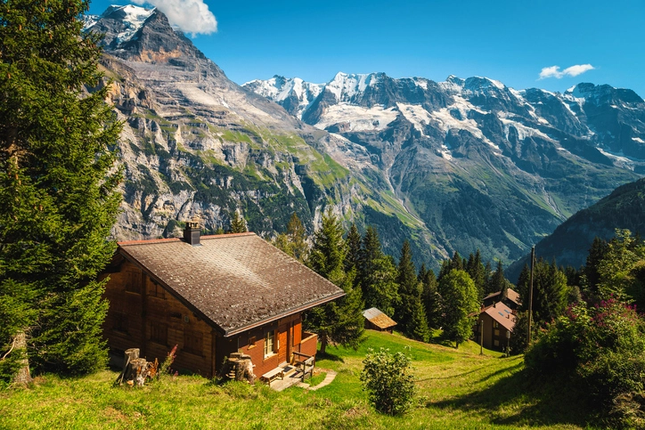 Secondary home in Switzerland: What you need to know.