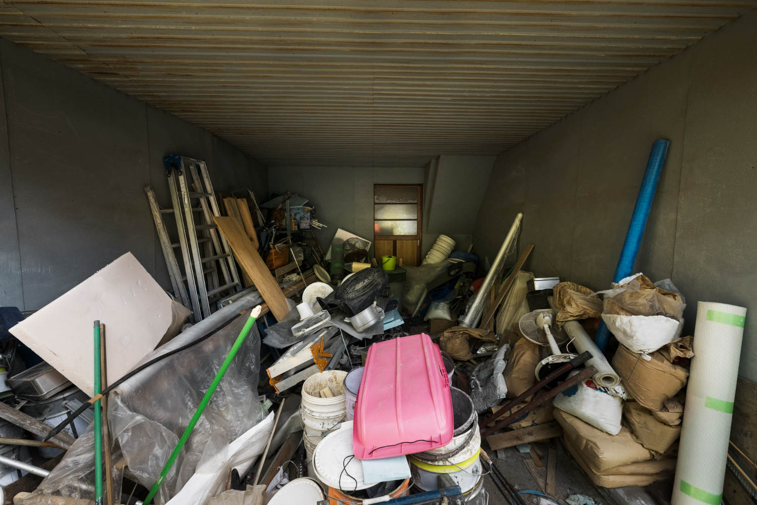 Hire a clearing out company